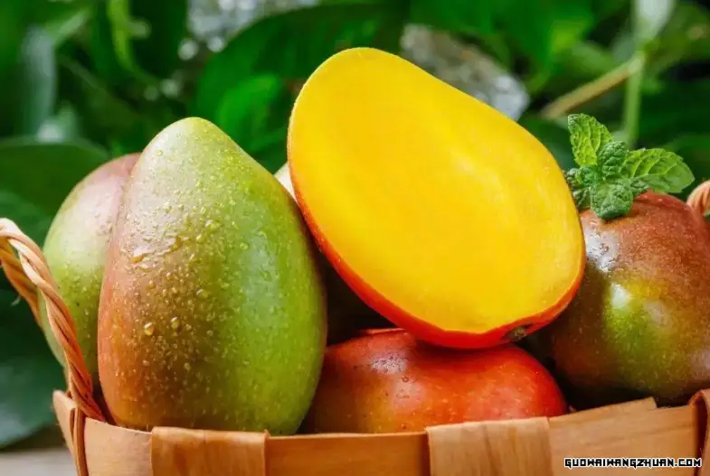 芒果吃多了会怎么样？身体会有何反应？
